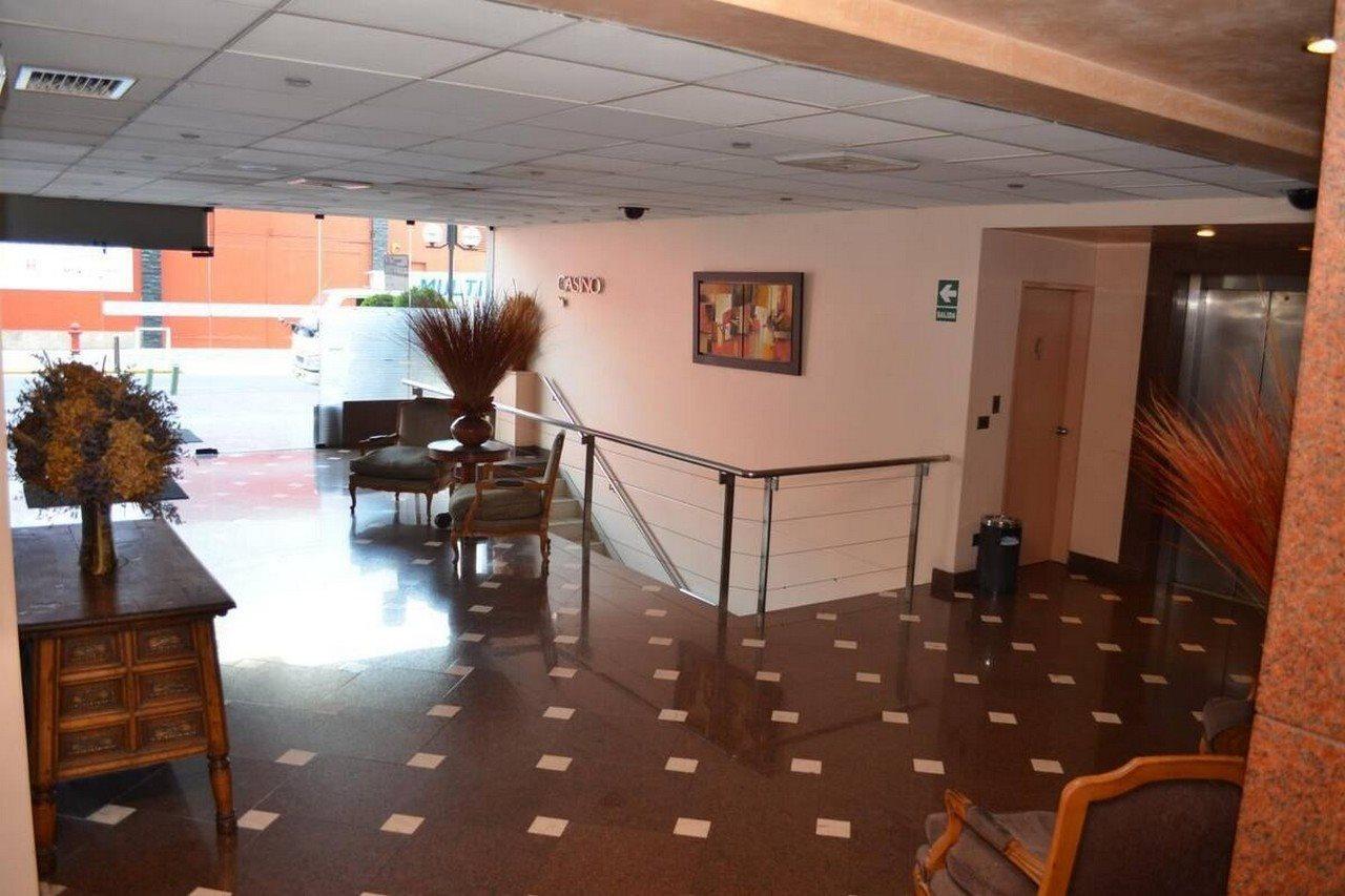 Hotel Maria Angola Lima Buitenkant foto