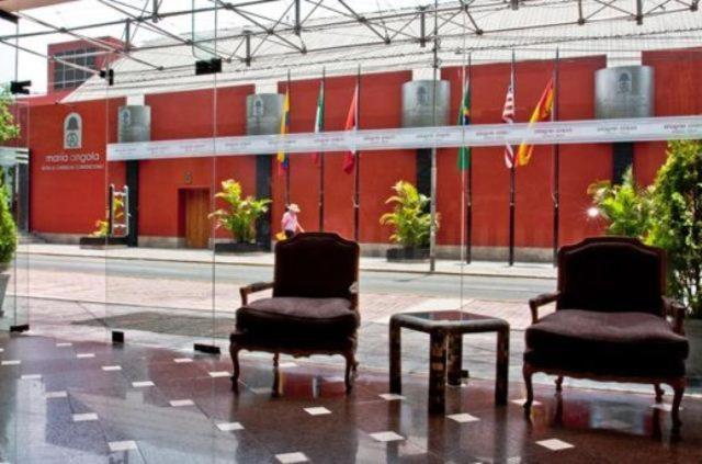 Hotel Maria Angola Lima Buitenkant foto