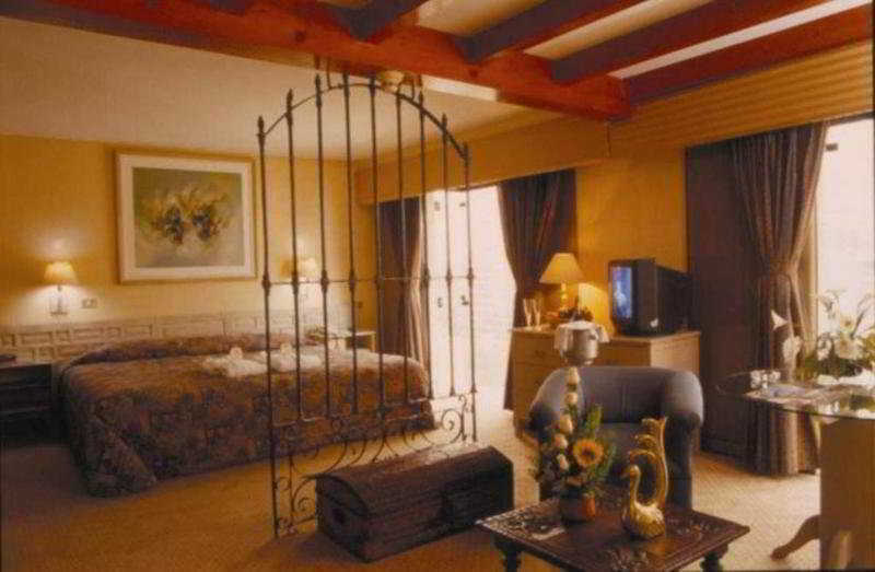 Hotel Maria Angola Lima Buitenkant foto