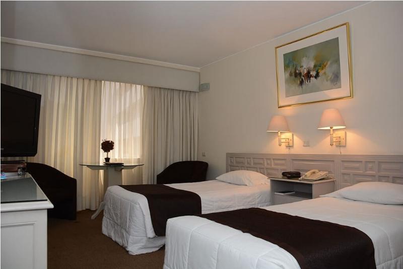 Hotel Maria Angola Lima Buitenkant foto